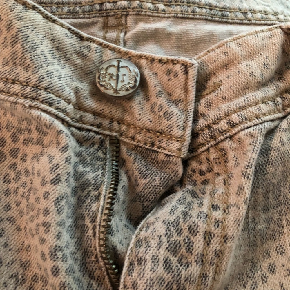 Leopard jeans - Picture 2 of 3